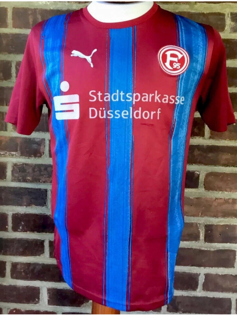 Vintage Puma F95 Düsseldorf Stadtsparkasse Football Soccer Jersey Size Medium